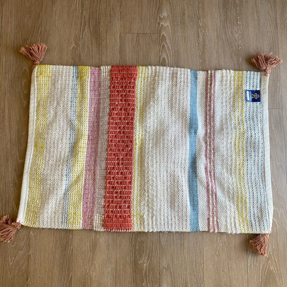 Colorful Striped Bohemian Chunky Knit Rug (~2x3 Feet)